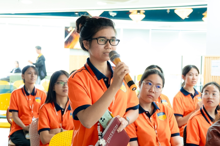 Sinh viên Ngôn ngữ Anh HUTECH mở rộng định hướng nghề qua trải nghiệm tại Vietnam Concentrix Services 38