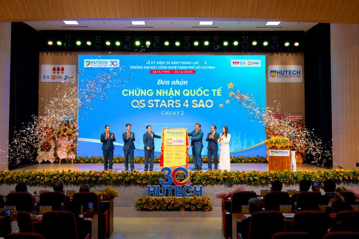 [HUTECH 31 năm] HUTECH tuổi 31: Vững nền tảng bản sắc, rộng mở tầm phát triển 84