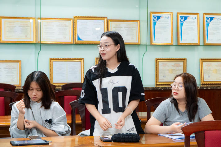 Sinh viên Khoa Hàn Quốc học khám phá “đòn bẩy” đưa doanh nghiệp Hàn Quốc vươn tầm toàn cầu 60