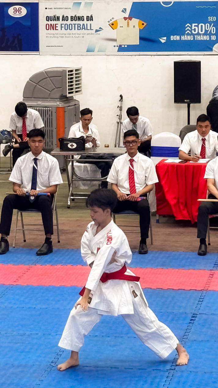 Sinh viên Viện Văn hoá - Nghệ thuật - Thể thao xuất sắc “ẵm” Huy chương Đồng Giải Vô địch các CLB Karate Quốc gia 2026 28