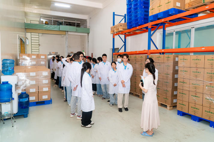 HUTECH PharmaCom Tour: Trải nghiệm thực tế - Bước đệm nghề nghiệp cho sinh viên ngành Dược 55