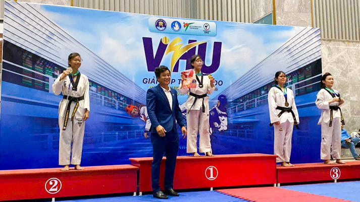 Đội tuyển Taekwondo HUTECH gặt hái 16 huy chương tại Cup Taekwondo Trường Đại học Văn Hiến mở rộng lần thứ IX 52