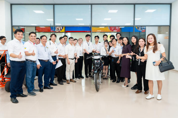 [Video] Đồ án tốt nghiệp của sinh viên Chương trình Việt - Hàn bắt nhịp xu hướng xanh và số hóa 60