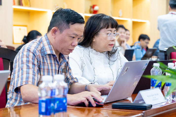 Đón đầu kỷ nguyên số: HUTECH thúc đẩy ứng dụng AI trong giảng dạy, đào tạo và nghiên cứu khoa học 56