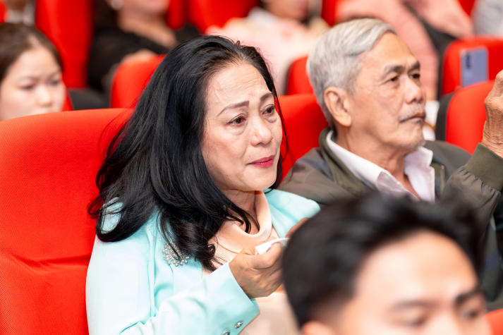 Lễ trao bằng tốt nghiệp HUTECH: Vinh danh nghị lực học tập vượt giới hạn thời gian và tuổi tác 89