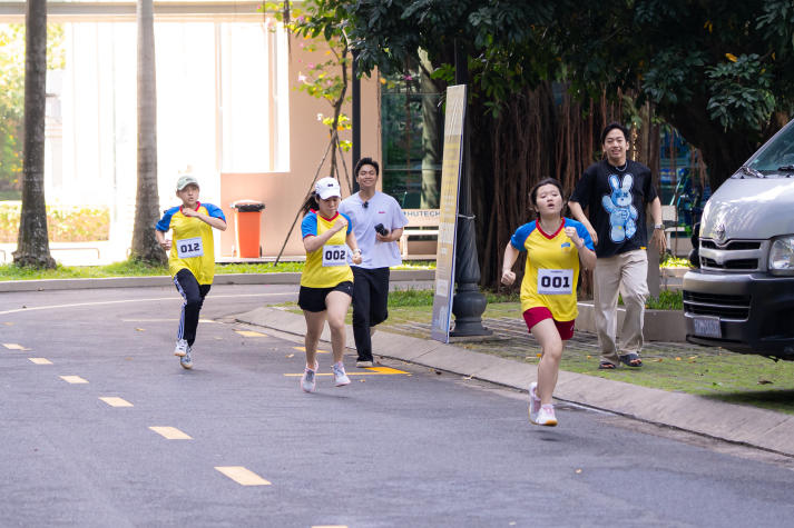 Sinh viên Nhật Bản học, Hàn Quốc học HUTECH “cháy” hết mình tại hội thao, lan tỏa tinh thần đoàn kết 37
