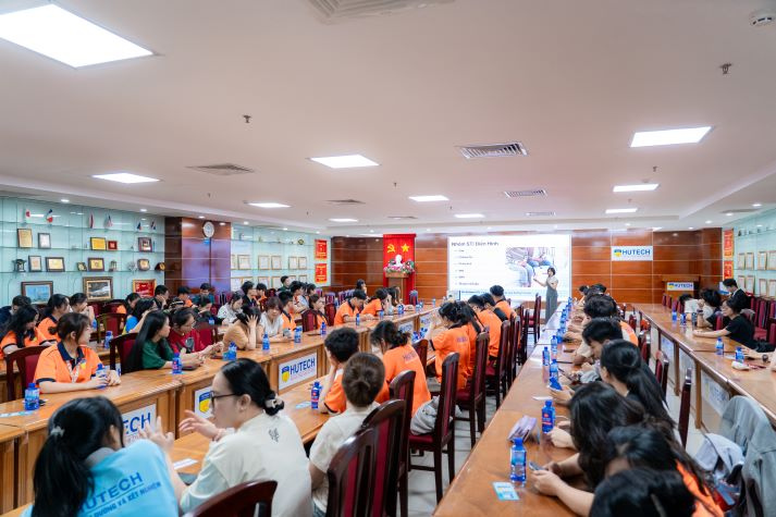 HUTECH-ers trang bị kiến thức sức khoẻ, vững bước tương lai 45