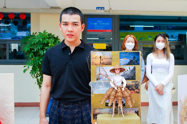 "Bản lĩnh Việt Nam" đầy kiêu hãnh tại triển lãm Chung kết cuộc thi Thiết kế thời trang Búp bê Barbie 101