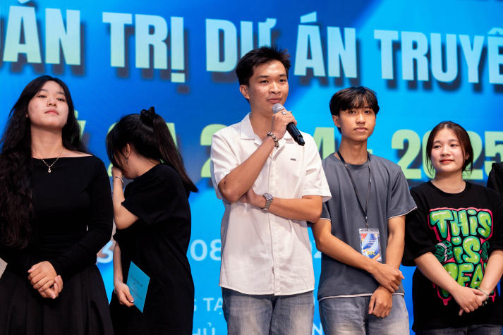 [Video] Sinh viên Truyền thông đa phương tiện bùng nổ sáng tạo trong buổi công chiếu sản phẩm quản trị truyền thông 177