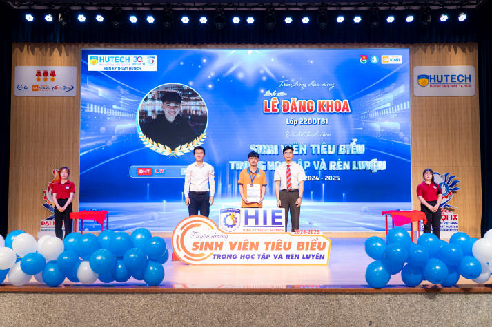 Sinh viên Viện Kỹ thuật bứt phá thành tích, sẵn sàng chinh phục năm học mới 37