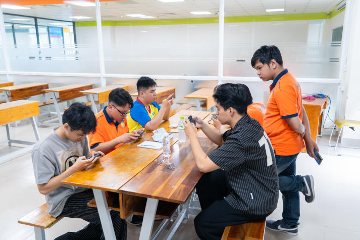 Sinh viên Khoa Tiếng Anh nhiệt huyết nhập cuộc Hội thao truyền thống lần thứ XIV 33