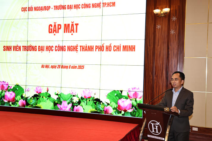 Trải nghiệm thực tế tại Hà Nội, sinh viên ngành Quan hệ quốc tế nuôi dưỡng bản lĩnh và tầm nhìn toàn cầu 76