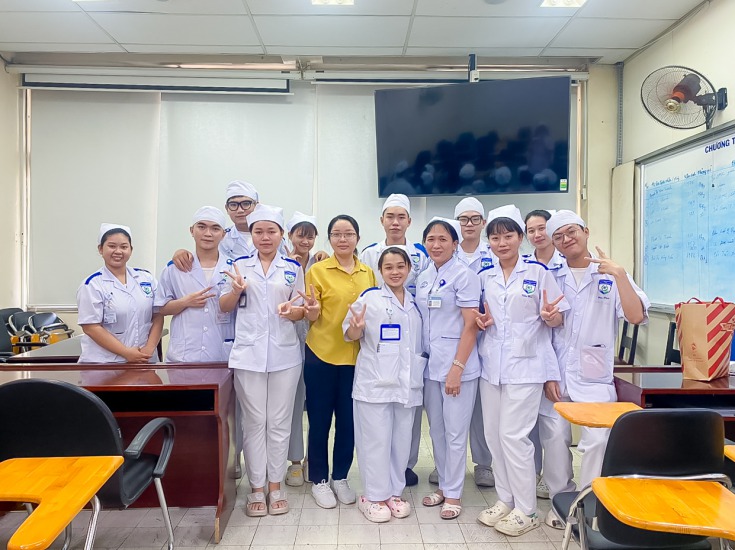Sinh viên ngành Điều dưỡng HUTECH hoàn thành thực tập tại Khoa Ngoại Gan Mật Tụy Bệnh viện Chợ Rẫy 5