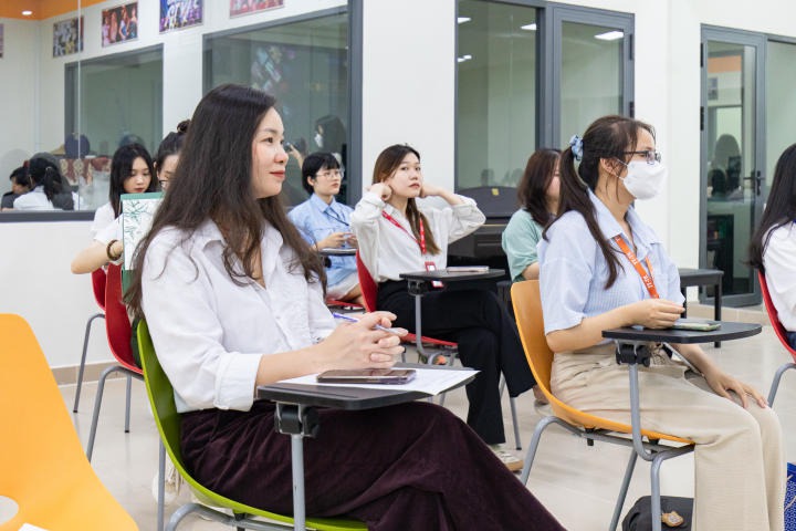 “Choáng ngợp” với loạt đồ án tốt nghiệp ấn tượng của sinh viên ngành Thiết kế đồ họa HUTECH 147