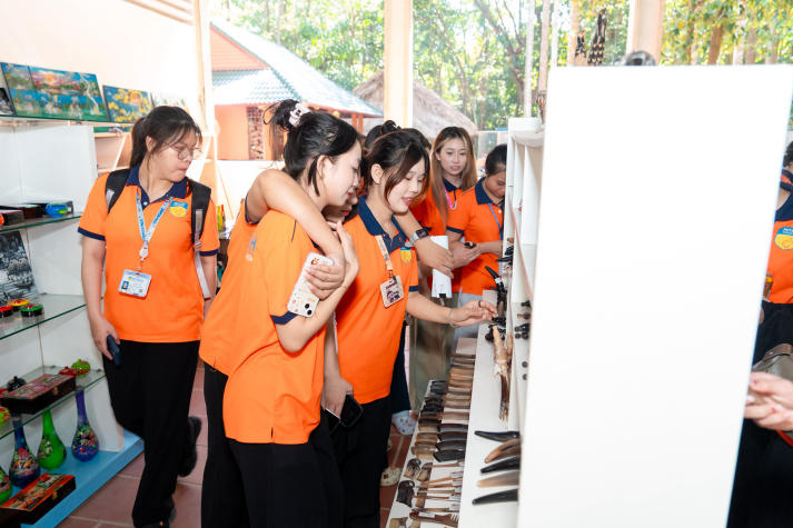 Sinh viên Quản trị dịch vụ du lịch và lữ hành HUTECH học nghề qua chuyến trải nghiệm thực tế tại Tây Ninh 50