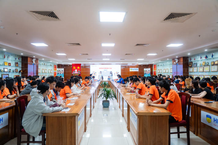 Sinh viên HUTECH học cách thấu hiểu, yêu thương bản thân tại chương trình HUTECH Beside You 10