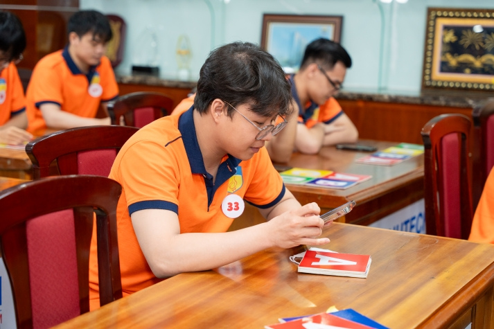 Sinh viên VJIT "so găng" kiến thức tại Chung kết Cuộc thi “Đánh thức mặt trời mọc” lần thứ 9 69