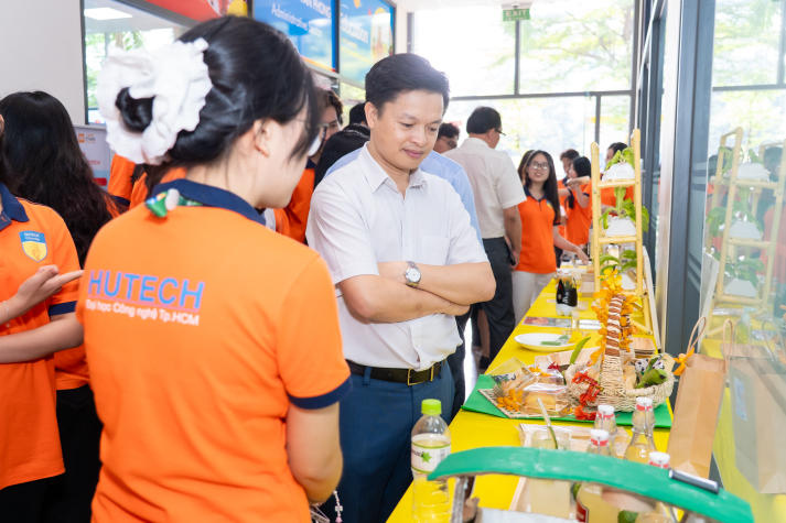 Sáng tạo xanh - Dấu ấn sinh viên HUTECH trong xu hướng phát triển bền vững 90