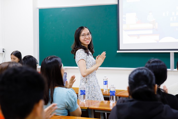 Sinh viên Khoa Trung Quốc học cập nhật thông tin và trau dồi kỹ năng thi TOCFL 10