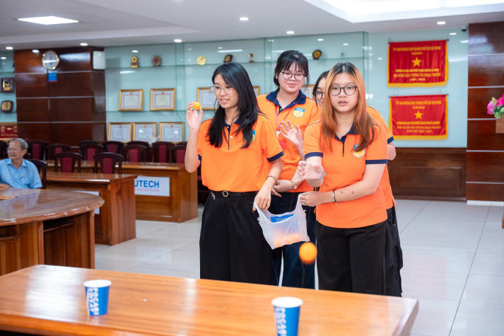 HUTECH-ers so tài kiến thức tại Chung kết “Rung chuông vàng” 72