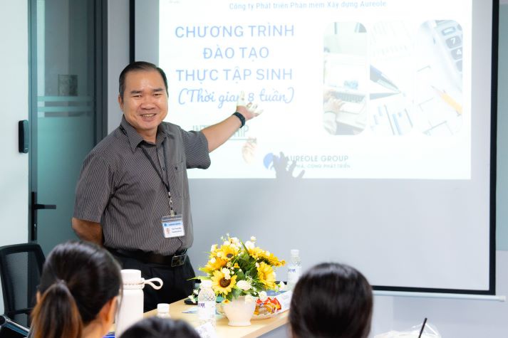 Thêm nhiều trải nghiệm thực tế cho sinh viên Khoa Nhật Bản học tại Công ty Phát triển Phần mềm Xây dựng Aureole 52