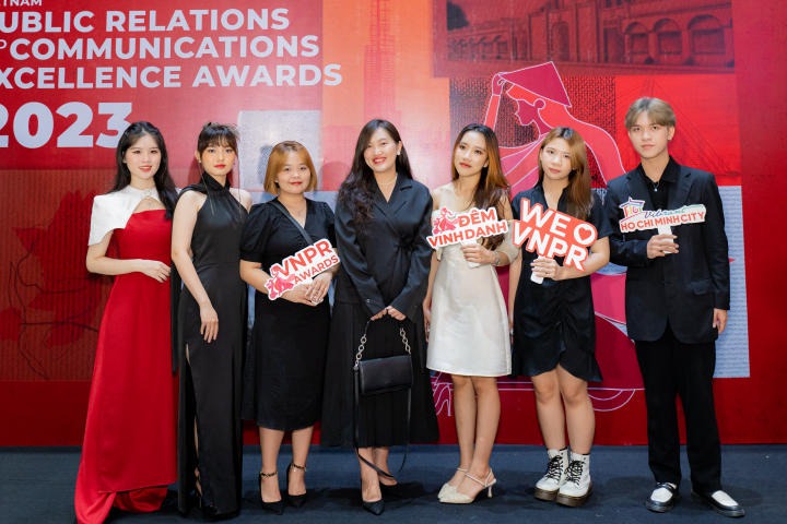 Sinh viên Quan hệ Công chúng HUTECH đoạt giải thưởng Quan hệ Công chúng và Truyền thông xuất sắc (VNPR Awards 2023) 6