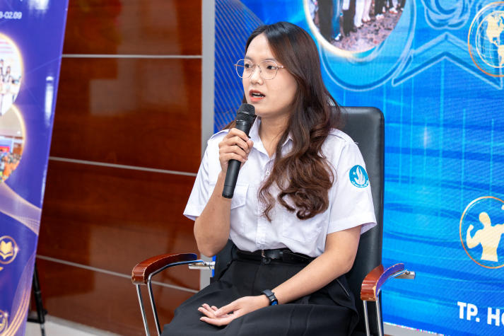 Khoa Tài chính - Thương mại HUTECH lan tỏa tinh thần Sinh viên 5 tốt - Hành trình hơn cả một danh hiệu 65