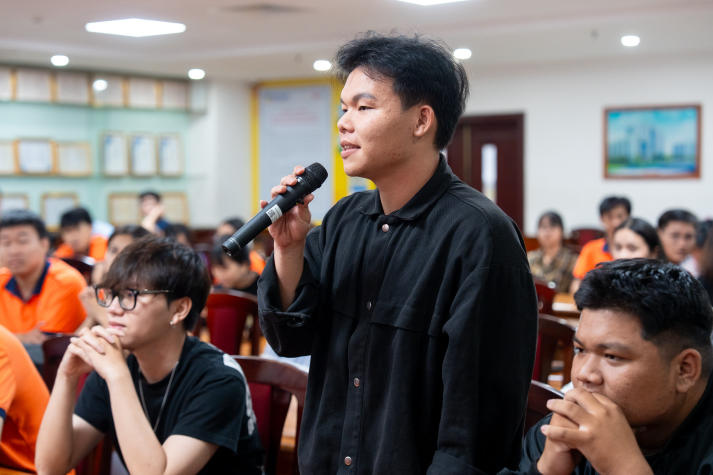 [Video] Đam mê thôi chưa đủ, sinh viên Truyền thông - Thiết kế học cách đi đường dài với nghề sáng tạo 77