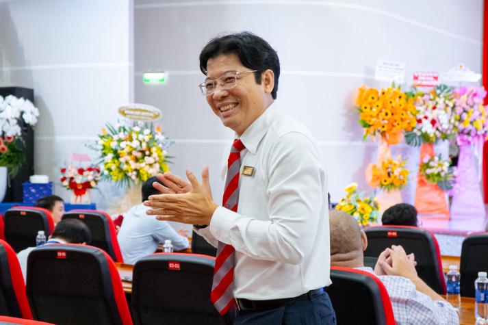 Khoa Luật HUTECH rộn ràng chào đón mốc son 10 năm thành lập 72