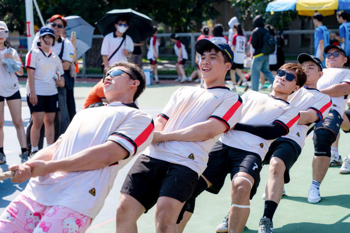 [HUTECH Games 2026] Nóng dần với những màn kéo co quyết liệt và điền kinh bứt tốc 15