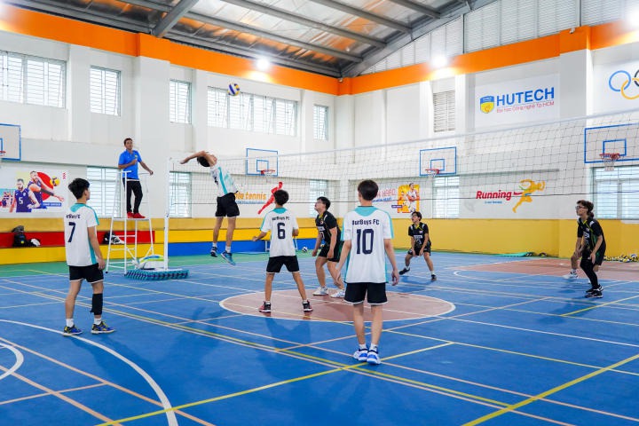 [Giải Thể thao Chào đón Tân Sinh viên] Team Cừu chiến đăng quang ngôi vô địch nội dung Bóng chuyền nam 28