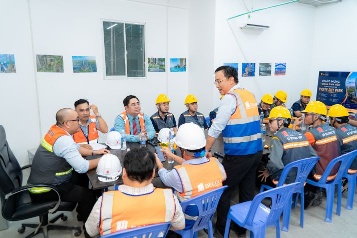 Sinh viên Khoa Xây dựng học nghề từ thực tế công trình 72