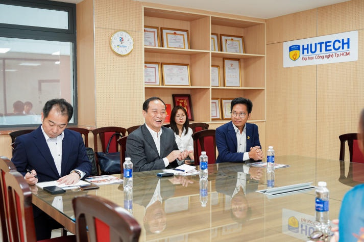 Khoa Nhật Bản học HUTECH làm việc cùng Công ty IFK và Công ty CP Nakayama Agency 76