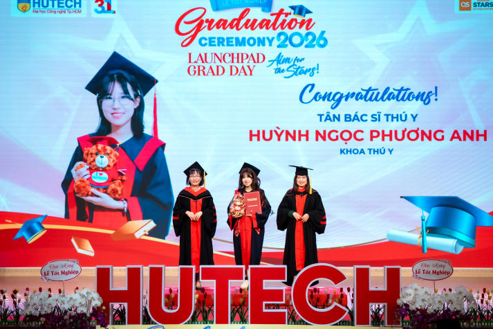Lễ trao bằng tốt nghiệp HUTECH: Dấu son cho hành trình bền bỉ chinh phục tri thức 56