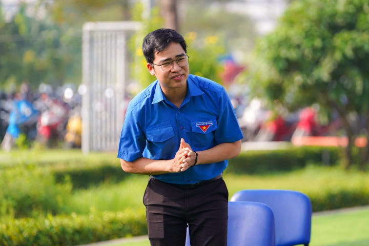 [Video] Sinh viên Việt Nam - Lào - Campuchia sôi nổi giao hữu bóng đá tại Hitech Park Campus của HUTECH 24