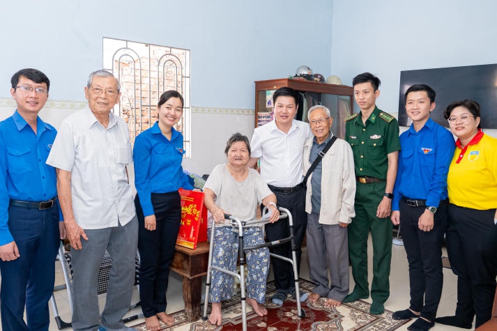 HUTECH thực hiện hành trình về nguồn đáng nhớ tại căn cứ huyện Củ Chi nhân dịp Xuân Giáp Thìn 2024 108