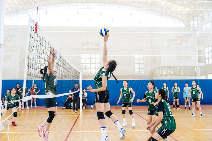 Gen Z toả sáng tài năng thể thao từ loạt sân chơi “đỉnh chop” tại HUTECH 71