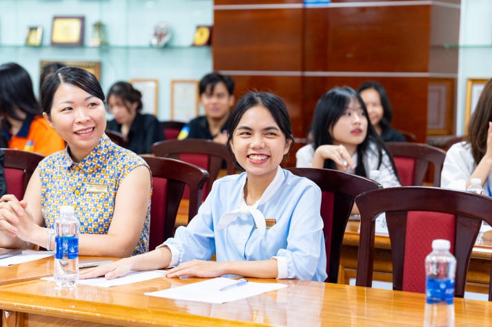 Đội 老人之战 lên ngôi Quán quân cuộc thi hùng biện tiếng Trung “Tôi dám nói” mùa 3 32