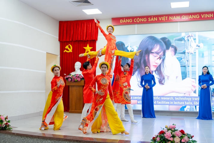 Đoàn viên, thanh niên HUTECH long trọng kỷ niệm 93 năm ngày Thành lập Đoàn Thanh niên Cộng sản Hồ Chí Minh 355