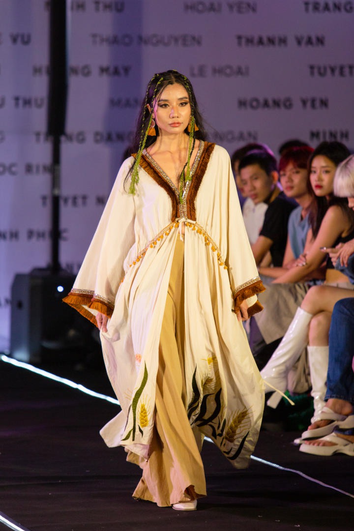 Chiêm ngưỡng loạt đồ án tốt nghiệp độc đáo của sinh viên Thiết kế thời trang HUTECH 253