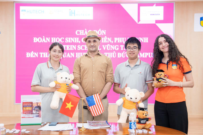 Học sinh Einstein School Vũng Tàu hào hứng trải nghiệm môi trường học tập hiện đại tại HUTECH 94