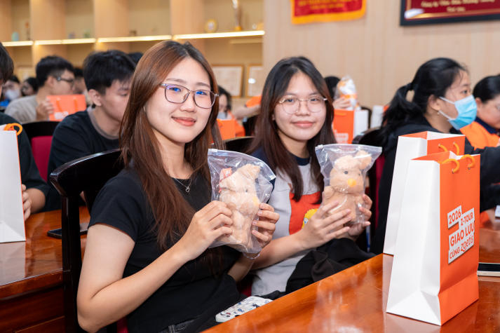 Sinh viên Khoa Thú y giải mã cơn ngứa trong điều trị thú cưng 64