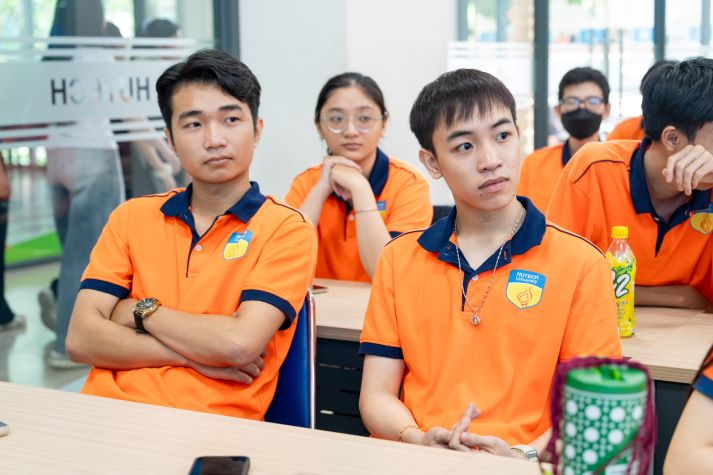 [Ảnh] HUTECH Innovatalk 2026: Sinh viên giải bài toán nông nghiệp đa giá trị từ thực tiễn xã Bình Mỹ (TP.HCM) 17