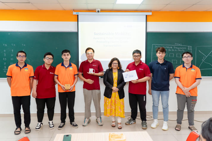 Sinh viên HUTECH mở rộng góc nhìn về giao thông bền vững cùng chuyên gia Ấn Độ 103