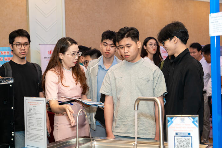 THIET THACH Group mang xu hướng vật liệu mới đến với sinh viên Khoa Kiến trúc - Mỹ thuật 71