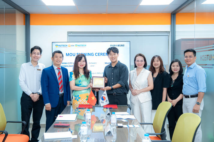 Trường Y và Khoa học Sức khỏe HUTECH ký kết MoU cùng Medi Cherry (Hàn Quốc), thúc đẩy chuyển đổi số trong đào tạo khối ngành sức khỏe 99