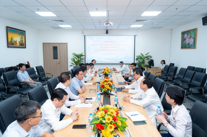 HUTECH và Bệnh viện Đa khoa khu vực Thủ Đức mở rộng hợp tác chuyên sâu trong đào tạo, nghiên cứu y khoa 33