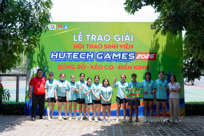 [HUTECH Games 2026] Nóng dần với những màn kéo co quyết liệt và điền kinh bứt tốc 444