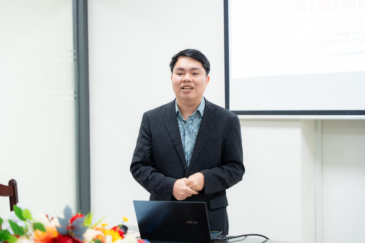 Bức tranh nghiên cứu thực tiễn về quản trị, dịch vụ và thị trường qua buổi bảo vệ luận văn/đề án Thạc sĩ Quản trị kinh doanh 69