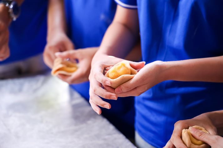 Sinh viên Khoa Thú y và hành trình thắp sáng “Vầng trăng tuổi thơ” 2025 43